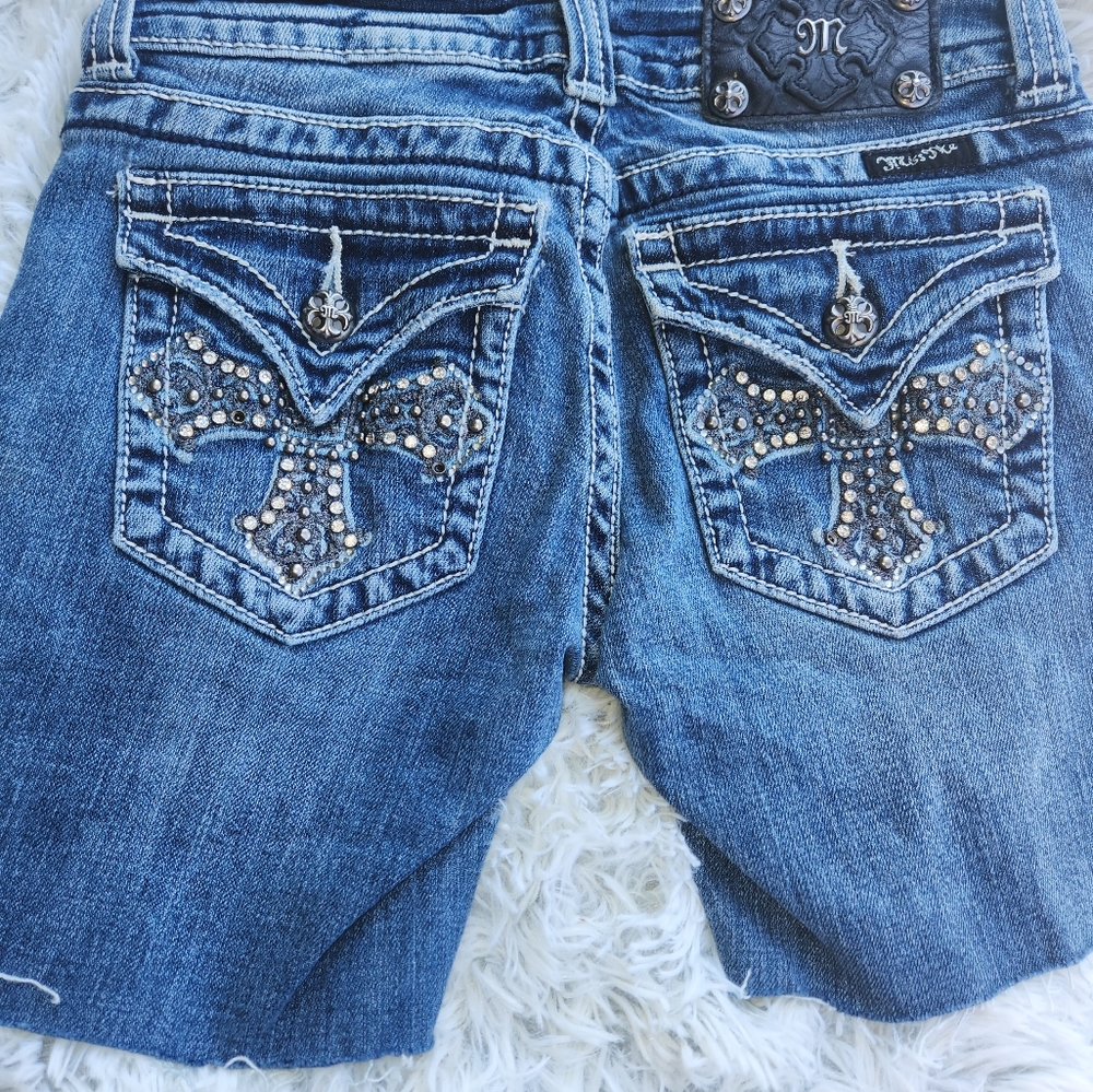 💙Miss Me , cutoff shorts, size 26